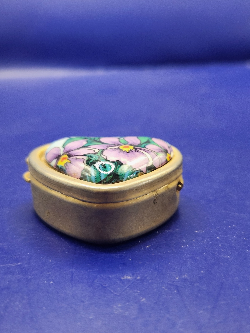 Vintage Heart-Shaped Enameled Metal Pill Box W/a Floral Lid